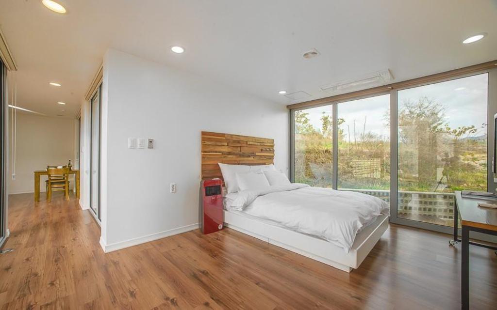 Best Hotels in Tongyeong, South Korea – Tongyeong Monopeny Pension Review