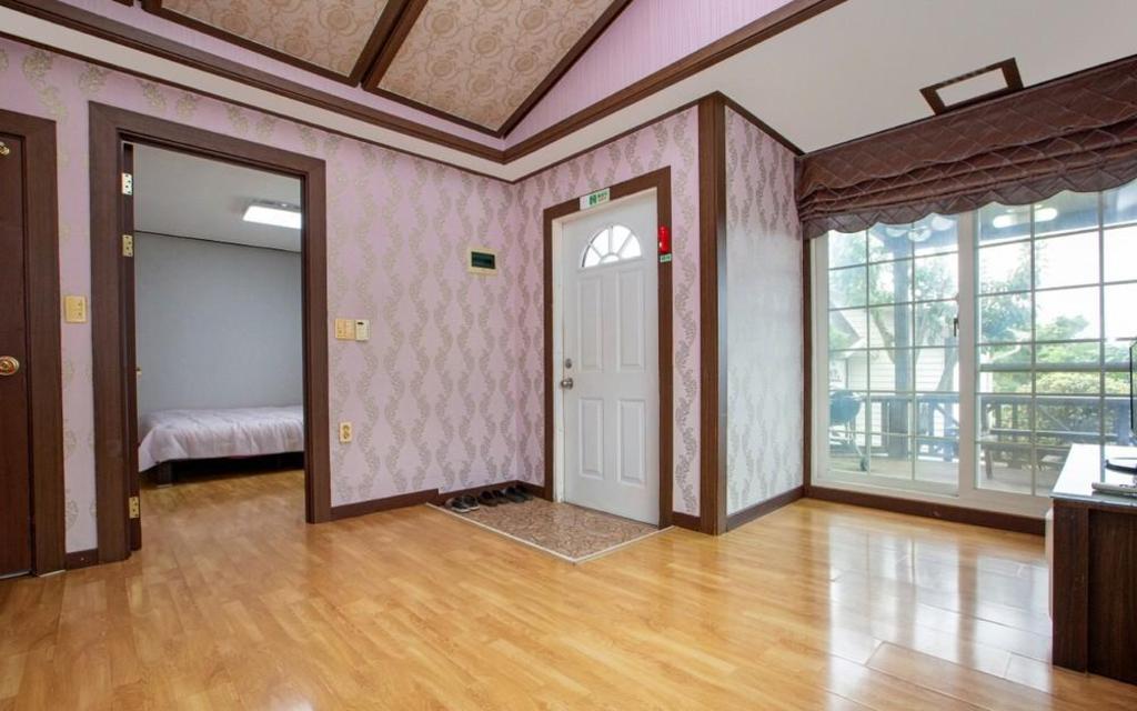 Best Hotels in Taean, South Korea – Poseon Pension Review