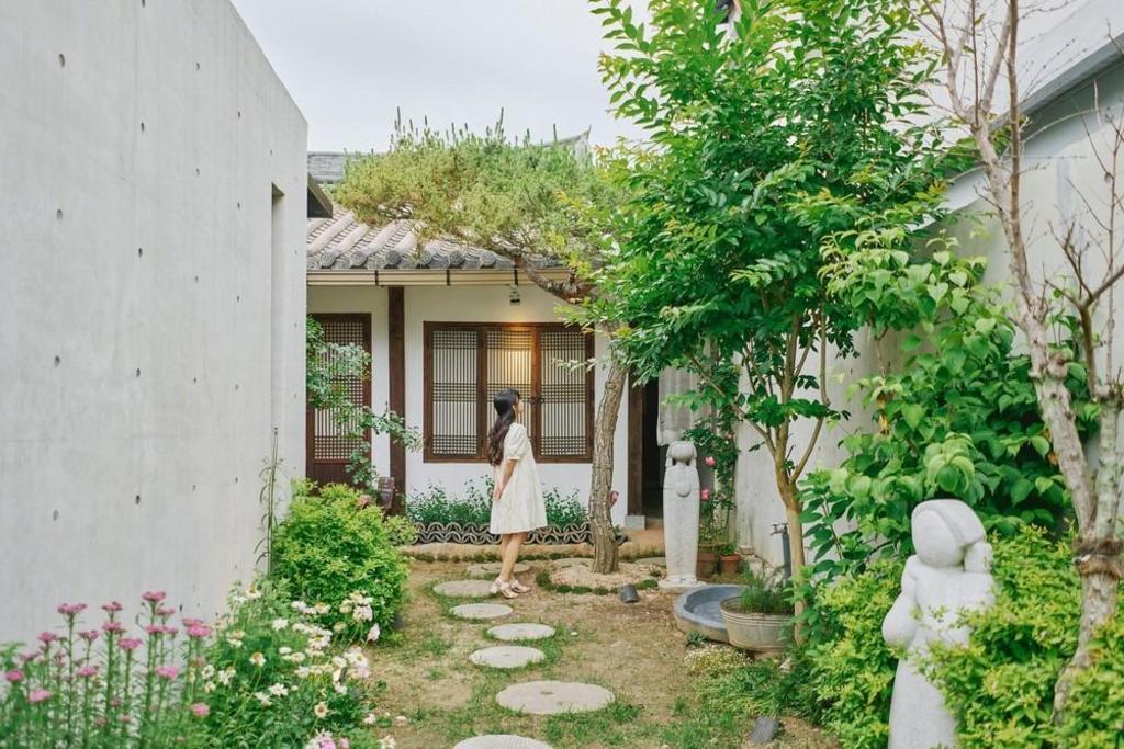 Best Hotels in Jeonju, South Korea – That Woman’s House Pension Review