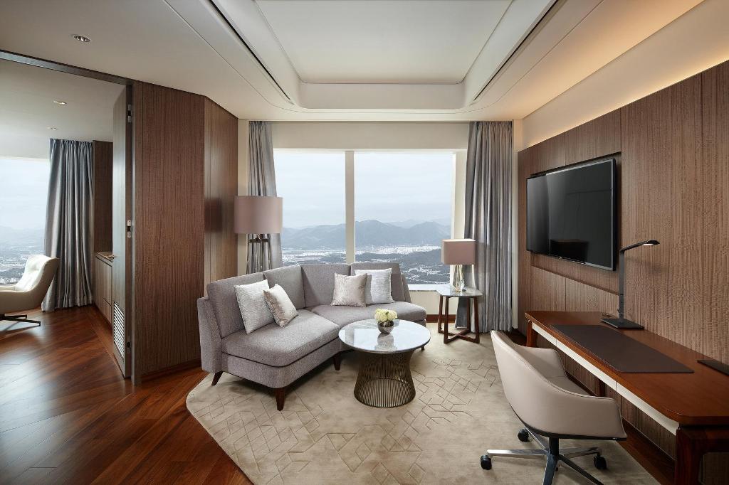 Best Hotels in Seoul, South Korea – Signiel Seoul Review