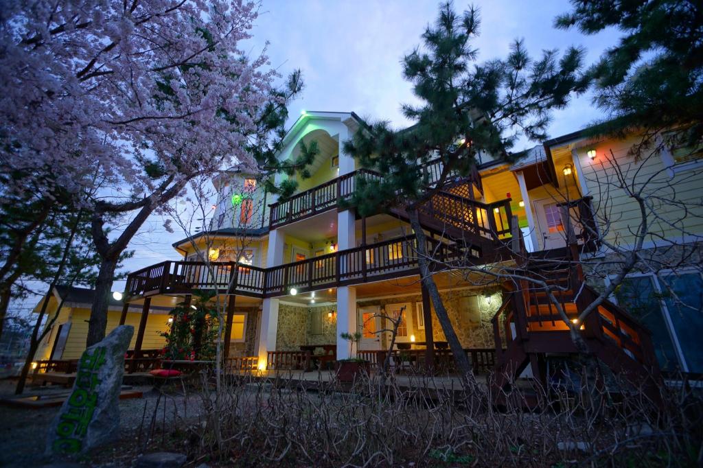 Best Hotels in Buan, South Korea – Buan Bada Travel Pension Review