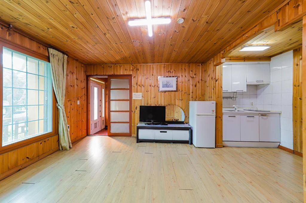 Best Hotels in Hongcheon, South Korea – Hongcheon Ganggaae Review