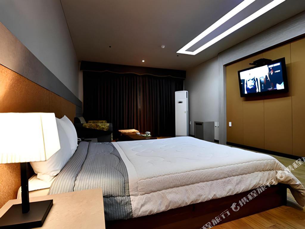 Best Hotels in Donghae, South Korea – Cosmos Hotel Review