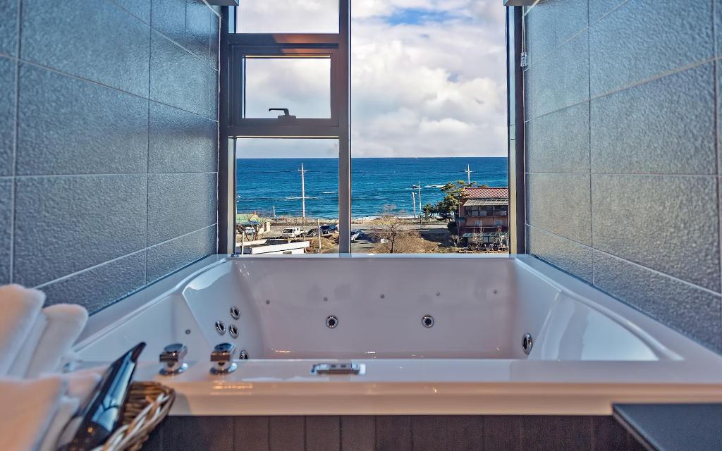 Best Hotels in Gangneung, South Korea – Hakone Spa Pension Review