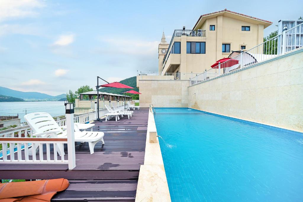 Best Hotels in Gwangju, South Korea – Yeosu Musical House Review