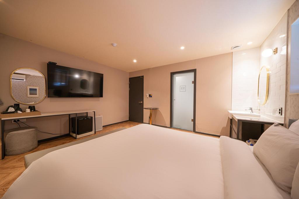 Best Hotels in Yangju, South Korea – Number 25 Hotel Yangju Songchu Branch Review