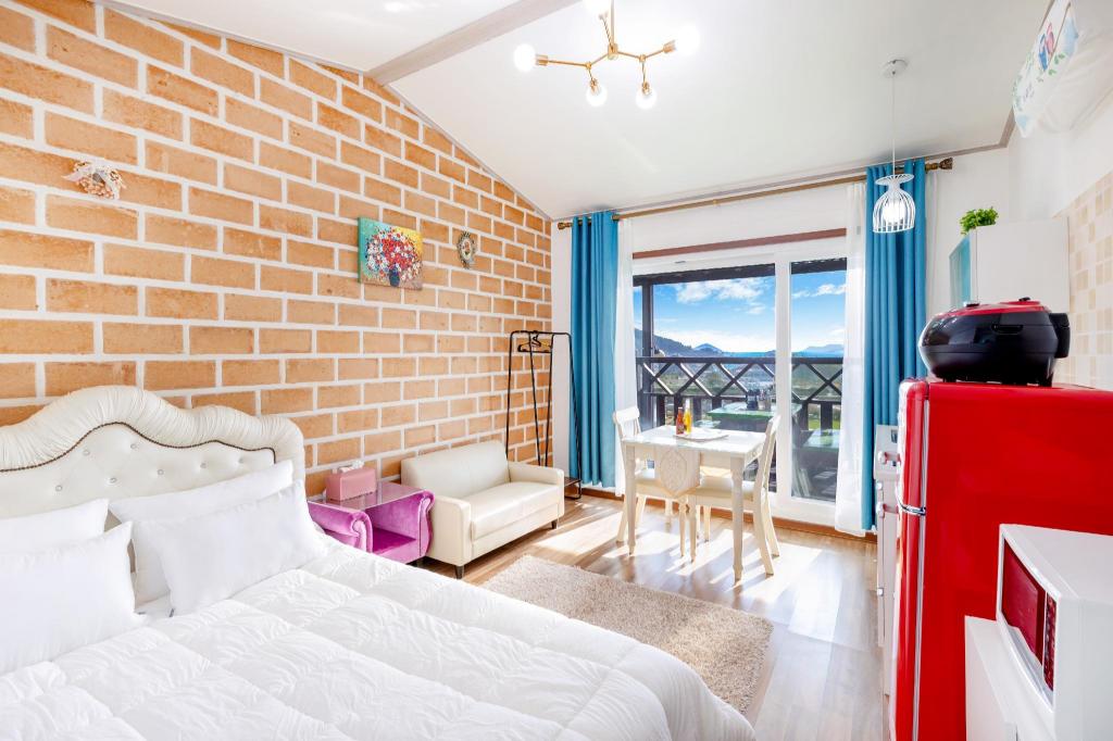 Best Hotels in Namhae, South Korea – Namhae New Island Pension Review