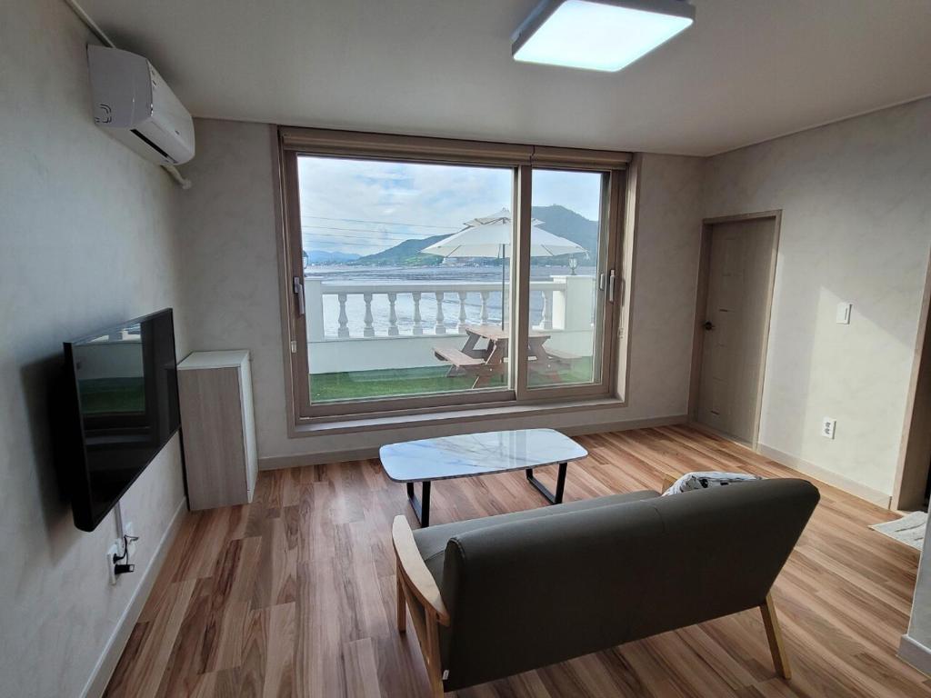 Best Hotels in Suncheon, South Korea – Sound of Music Pension Review