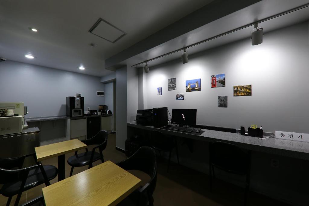 시안 호텔 image