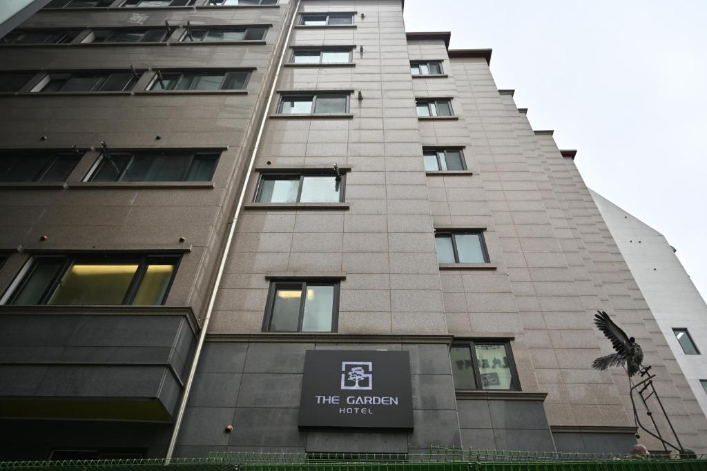 더 가든 호텔 image