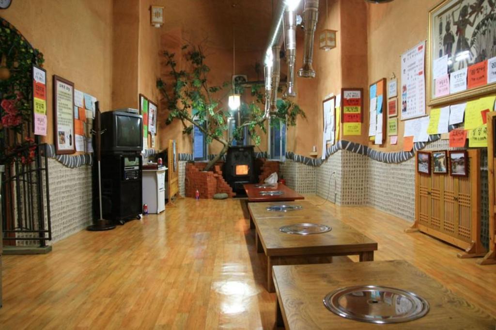 향촌 펜션 image