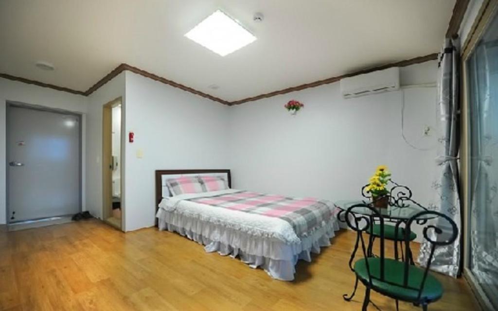 여수 뜰 펜션 image