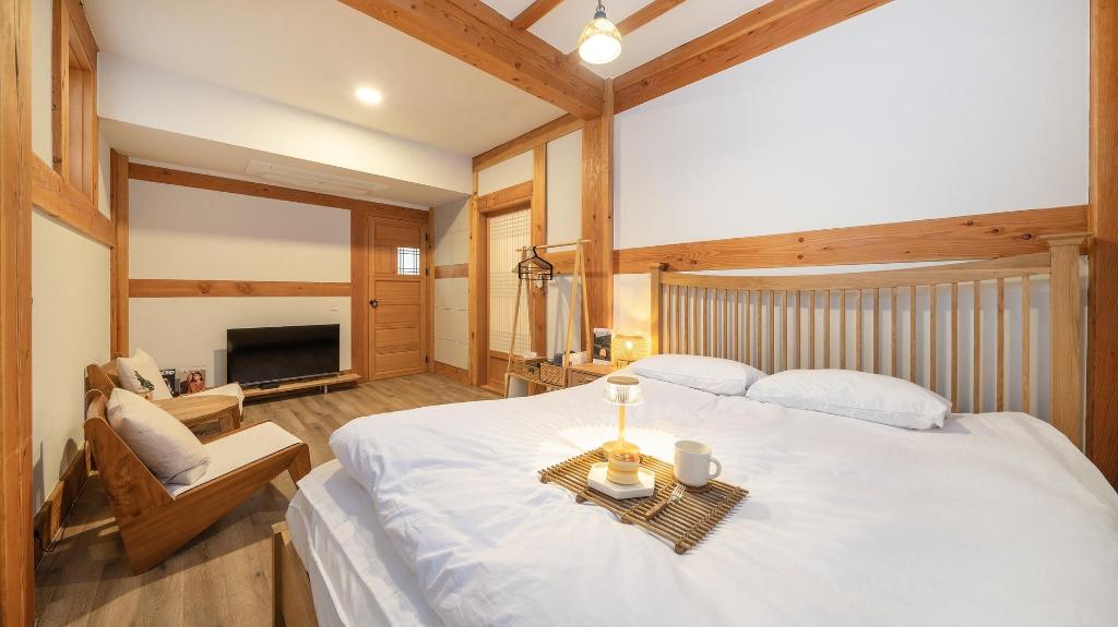 Gyeongju Hanokstay Darak image