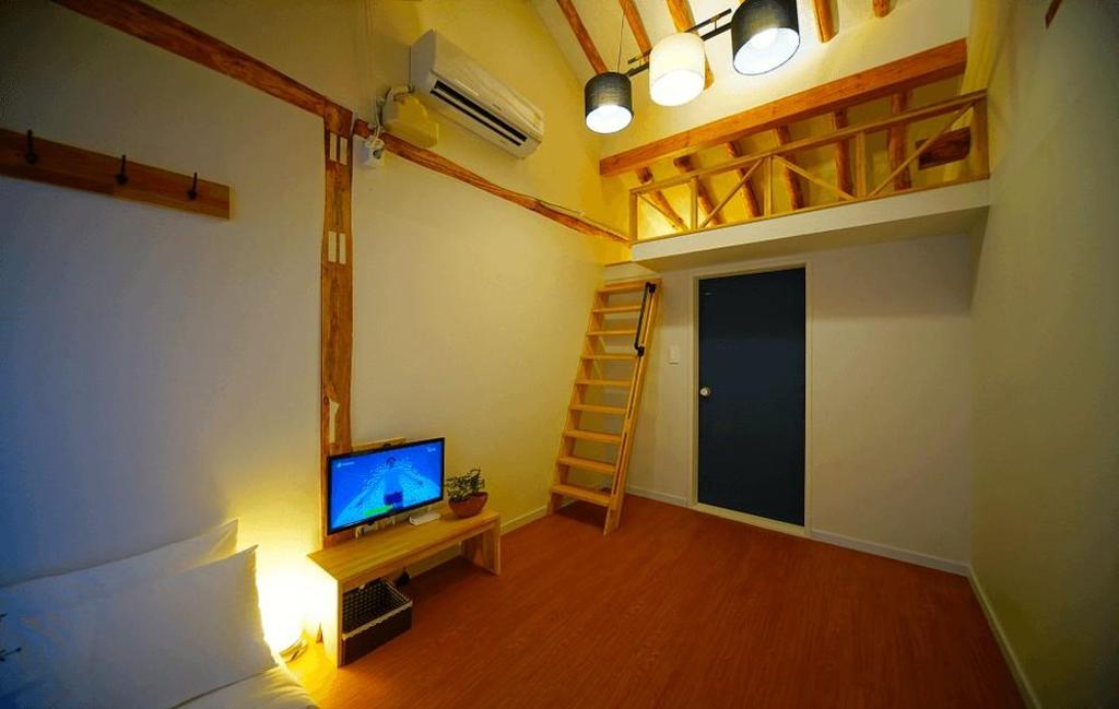 전주한옥마을 한옥그곳 펜션 image