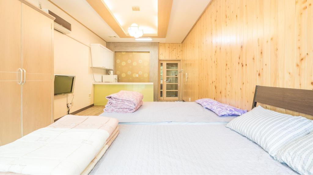 인제 이앤정 펜션 image