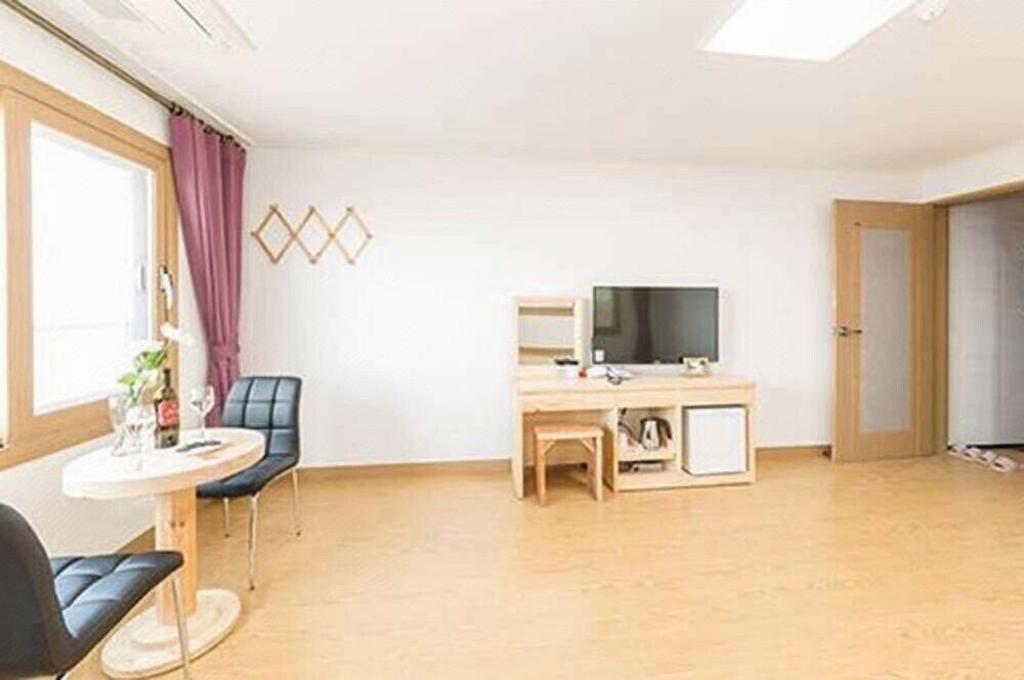 제주 삼다호스텔 (jeju samda hostel) image