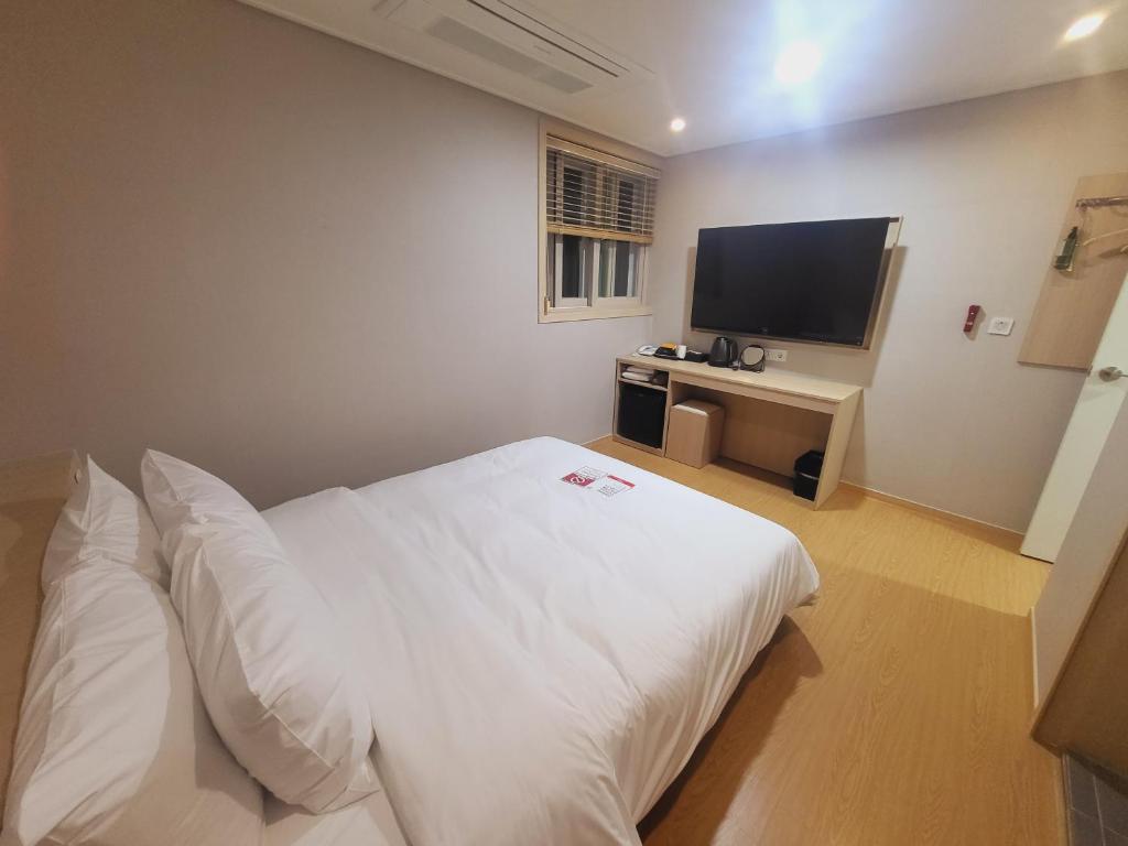 호텔 라자비 image