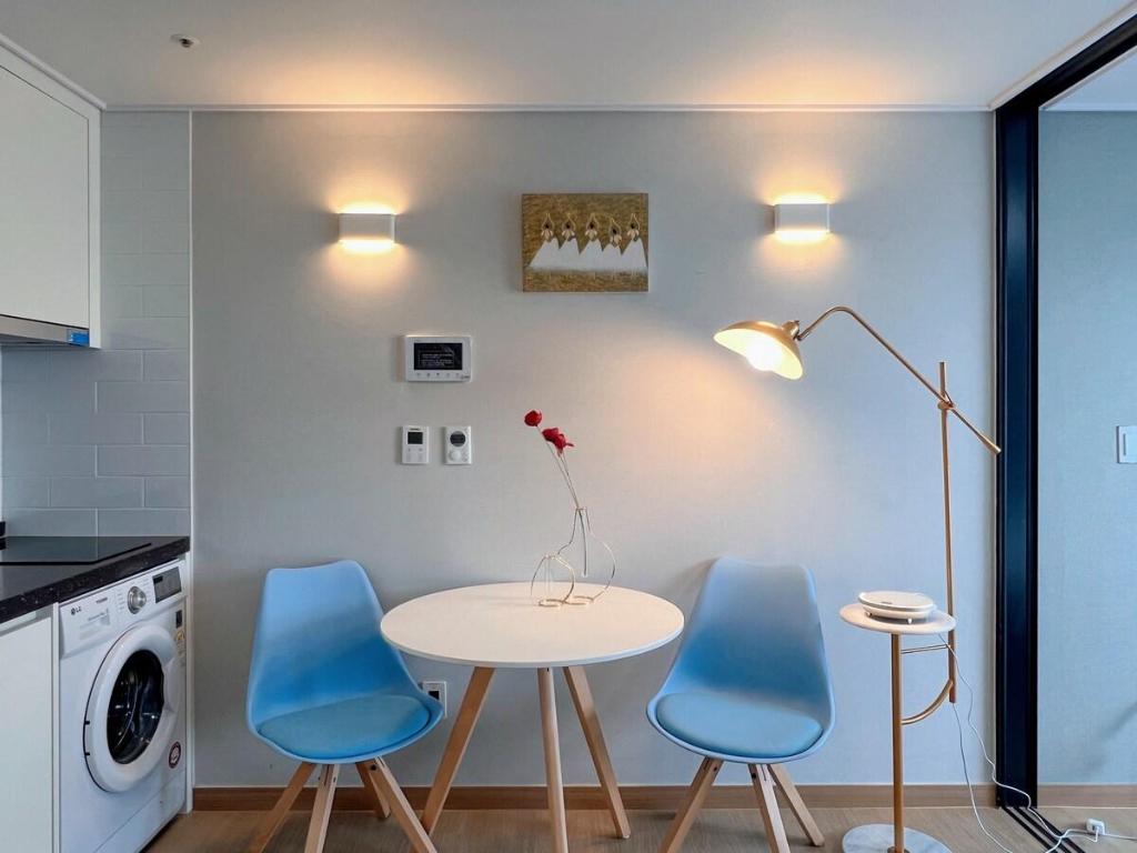 제주 시내의 아파트먼트 (19m², 침실 1개, 프라이빗 욕실 1개) image