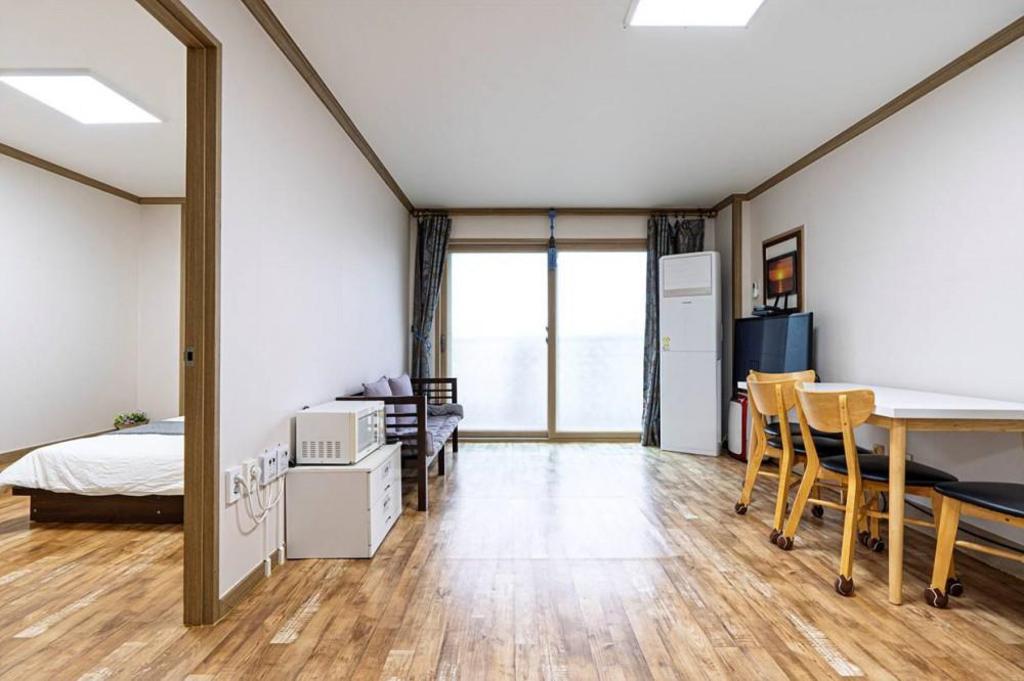 영흥도 해송 image