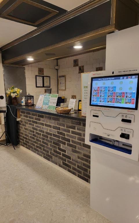 에메랄드 에이스 호텔 image