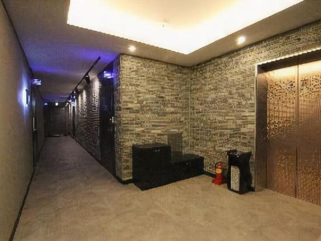 Nova Hotel image