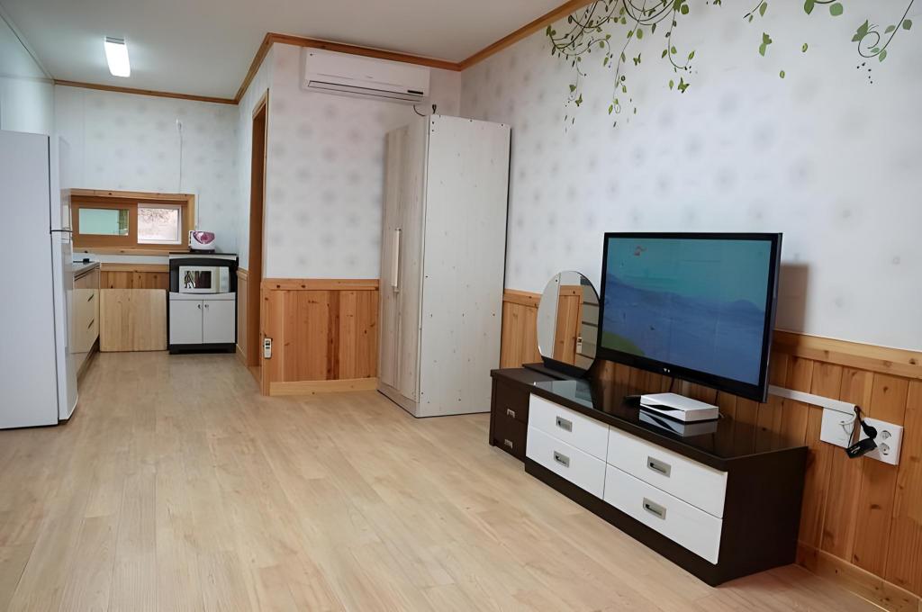 부안 물사랑 펜션 image