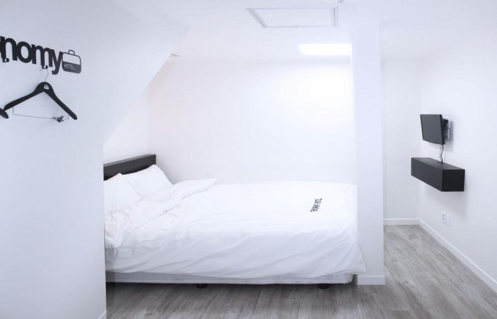 DDK Hotel image