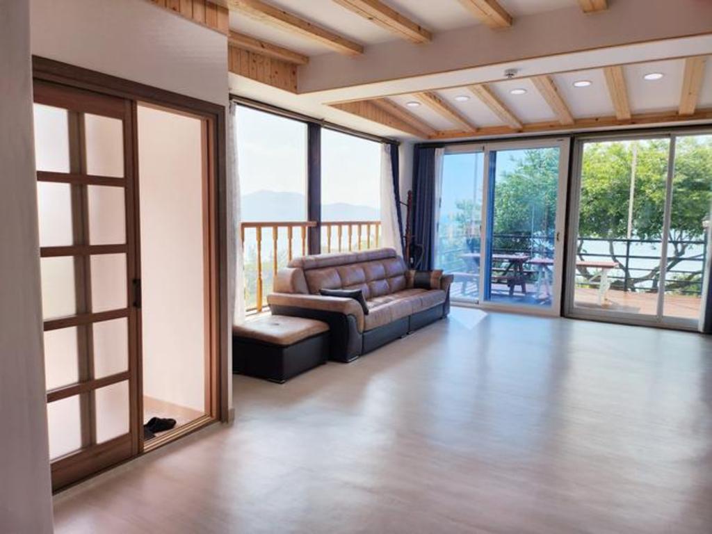 여수 씨죤 펜션 image