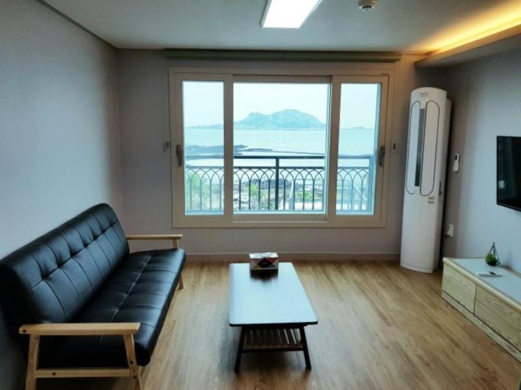 제주 장수곳 펜션 image