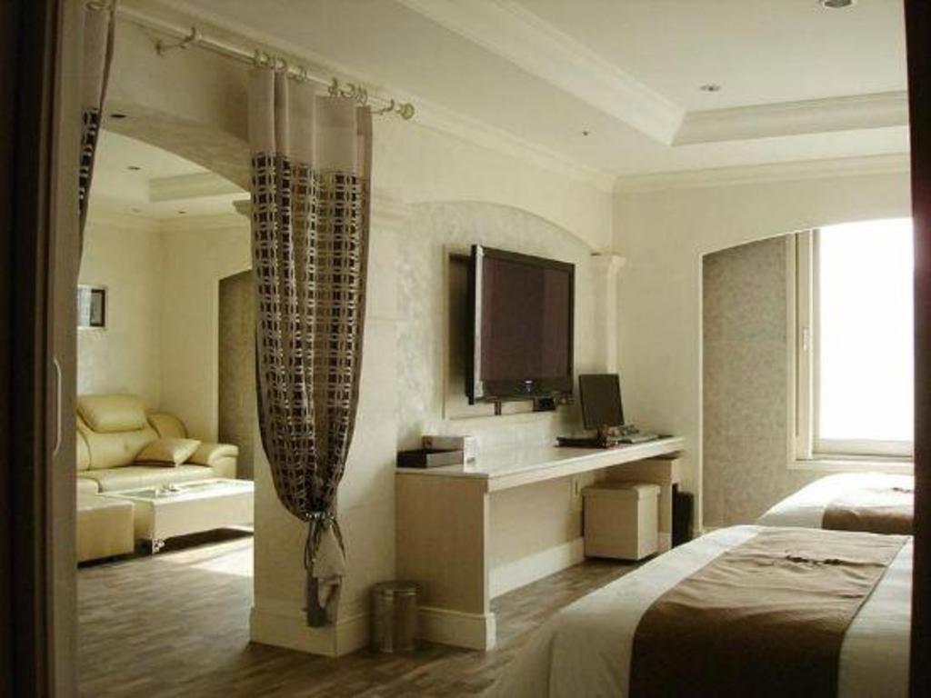 Bucheon Hotel image