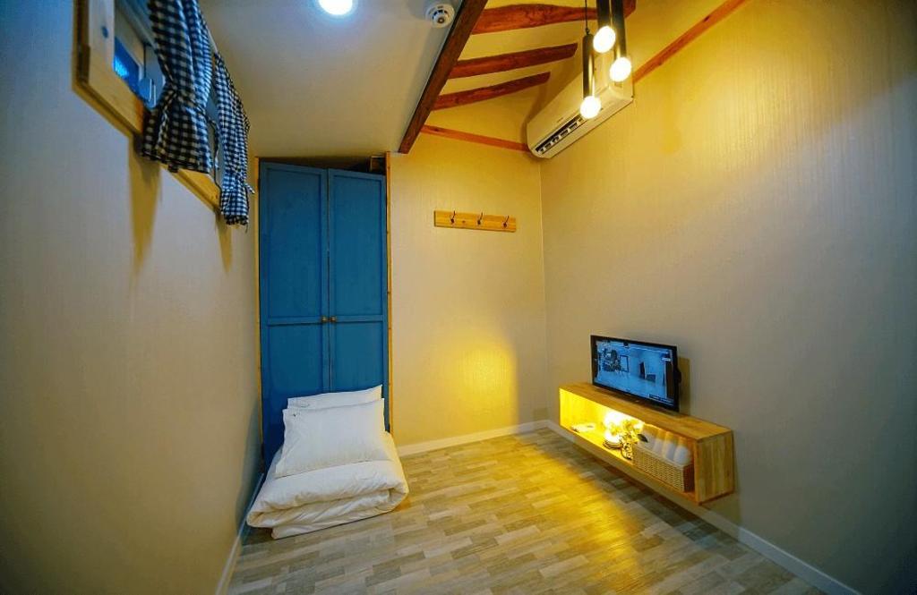 전주한옥마을 한옥그곳 펜션 image