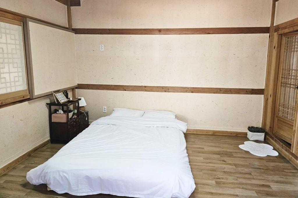 지우당 한옥 독채펜션 전주한옥마을 image