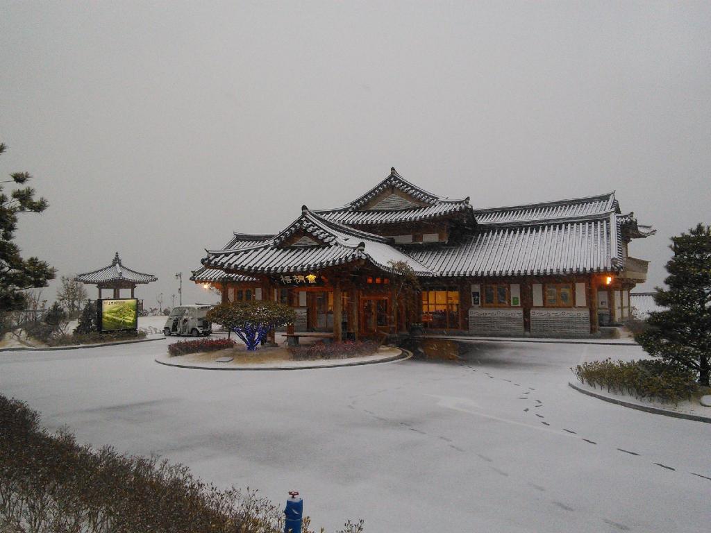 한옥호텔 오동재 image