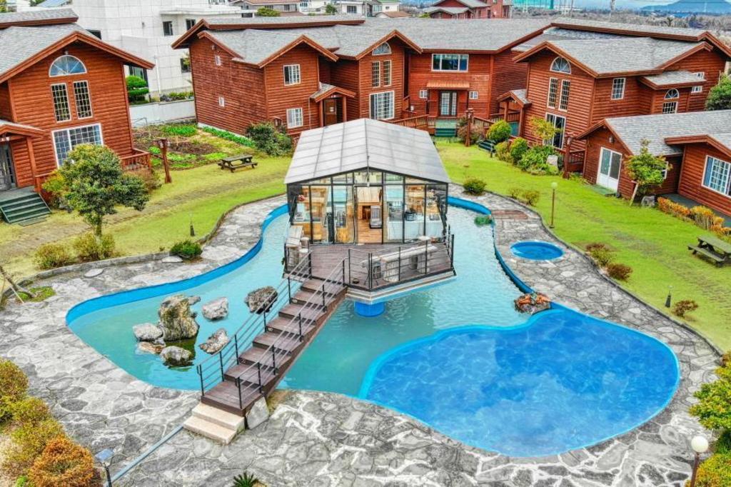 제주 369 펜션 image