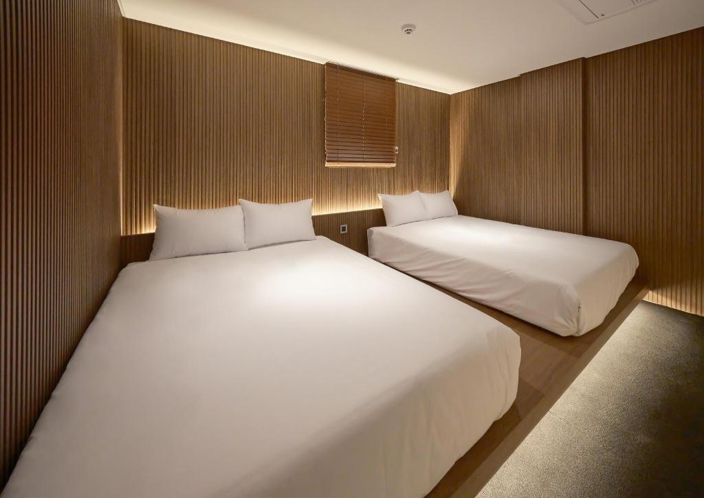 UH 스위트 더 명동 image