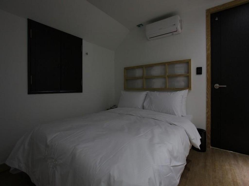 연 모텔 image