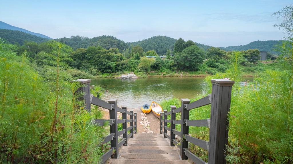 가평 뜨레모아 펜션 image