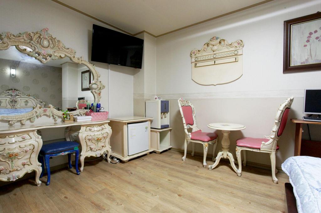 보보스 호텔 image