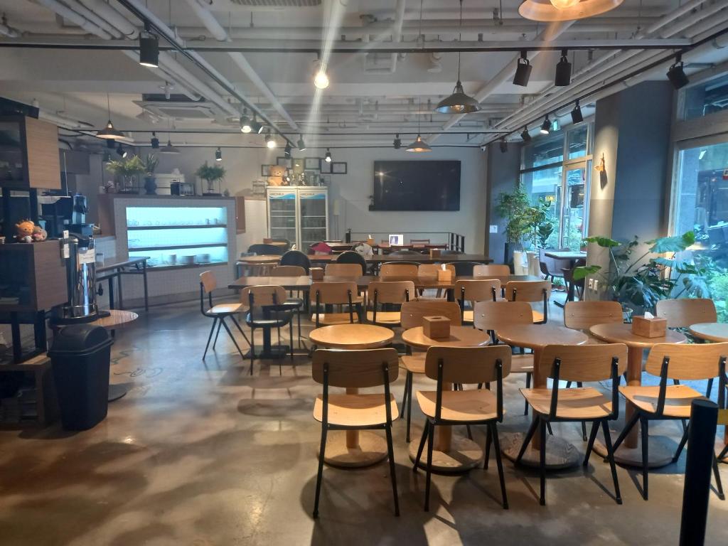 스테이7 명동점 image