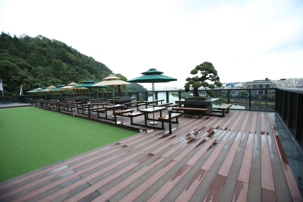 동방 호텔 image