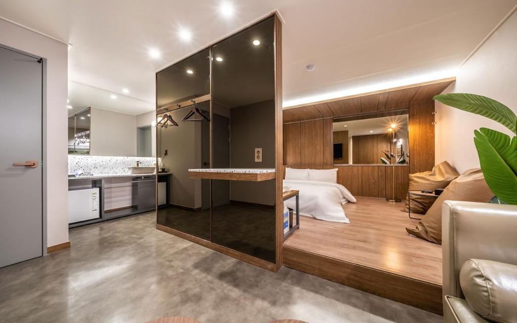Best Hotels in Goyang, South Korea – Shintra Boutique Hotel Review