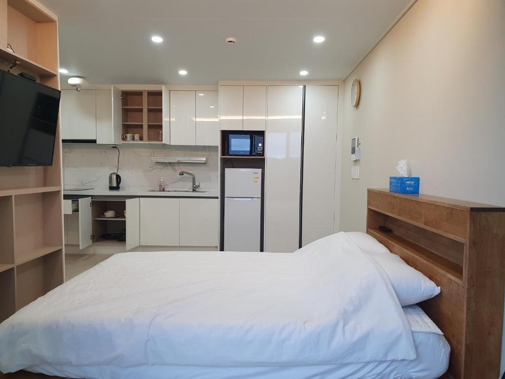 Best Hotels in Jeju, South Korea – Jungmun Apartment (39m², 1 Bedroom, 1 Private Bathroom) Review