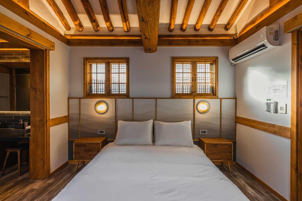 Best Hotels in 서울, 대한민국 – Luxury hanok with private bathtub – SN04 Review