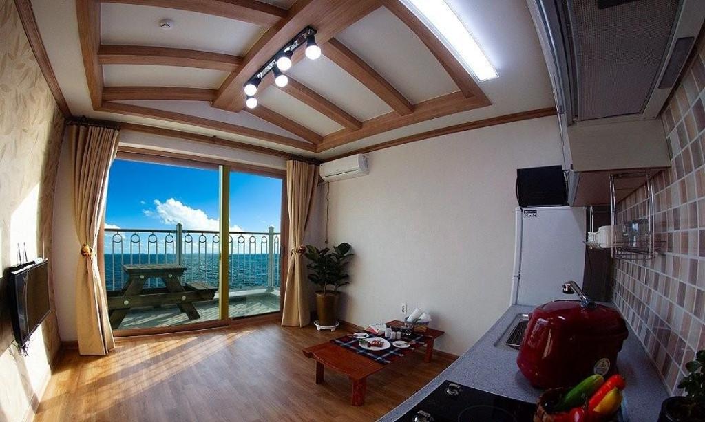 Best Hotels in Buan, South Korea – Byeonsanbando Bada Jeonmangdae Pension Review