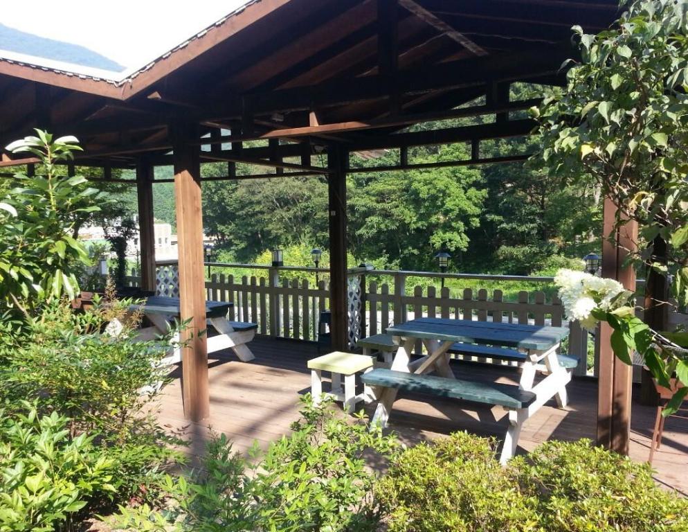 Best Hotels in Geoje, South Korea – Geoje Cable Car Pension Review