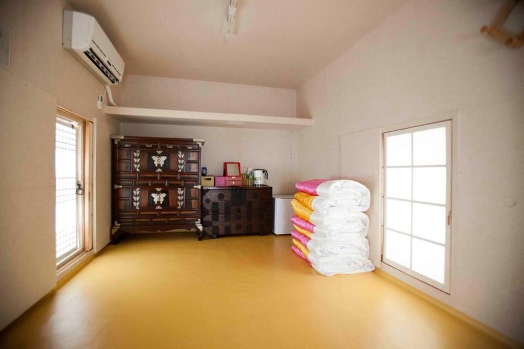 Best Hotels in Andong, South Korea – Sujoldang Traditional House Review