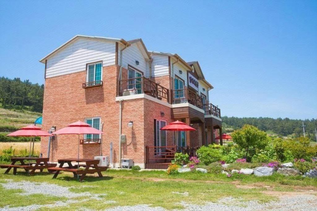 Best Hotels in Wando, South Korea – Wando Cheongsan Village Pension Review