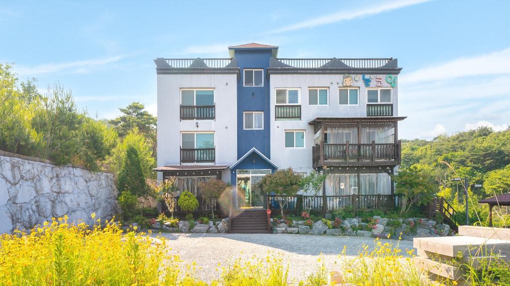 Best Hotels in Gyeongju, South Korea – Gyeongju Nunkoip Pension Review