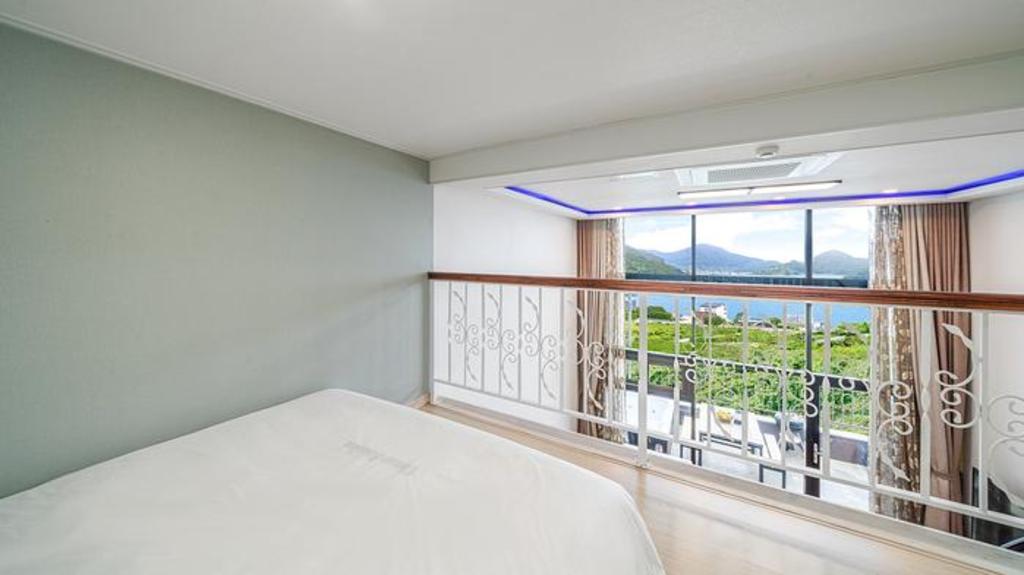 Best Hotels in Geoje, South Korea – Geoje Clover Spa Pension Review