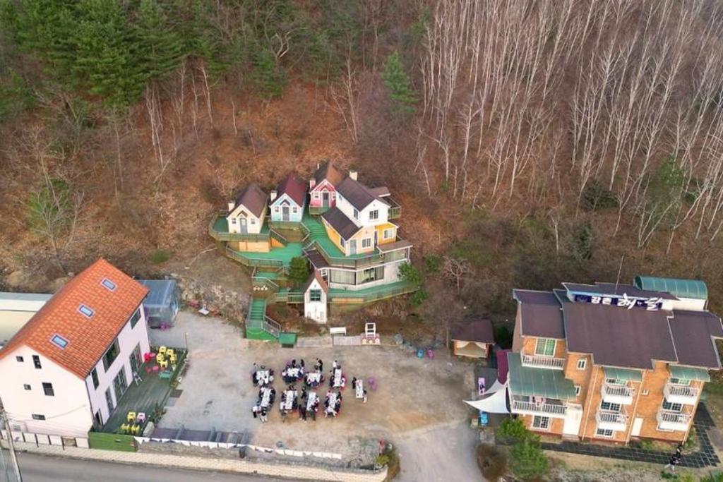 Best Hotels in Chuncheon, South Korea – Gangchon Chocomint Pension Review